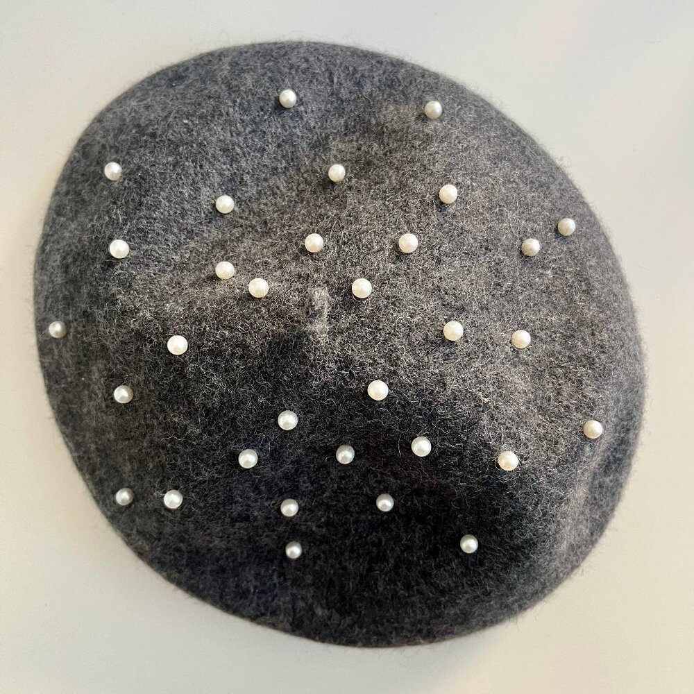 Grey Wool Pearl Adjustable Beret